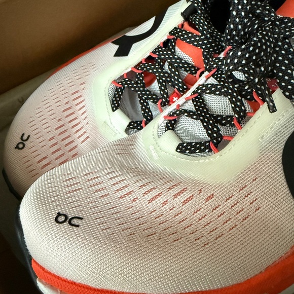 ON CLOUD Running White and Orange Sneakers (cloudmonster 2) - Picture 4 of 5